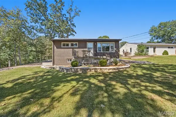 5985 N Lakeshore Drive, Hillsboro, MO 63050
