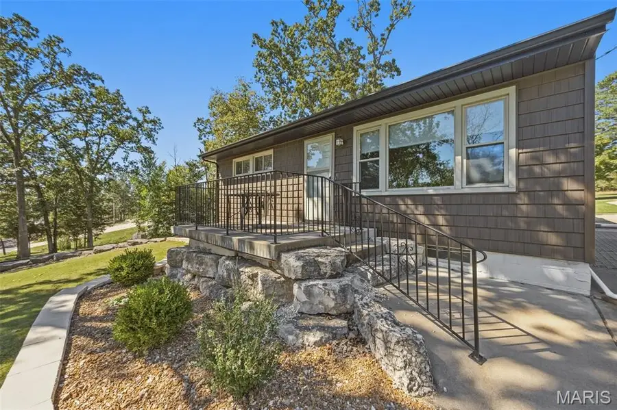 5985 N Lakeshore Drive, Hillsboro, MO 63050 - #2