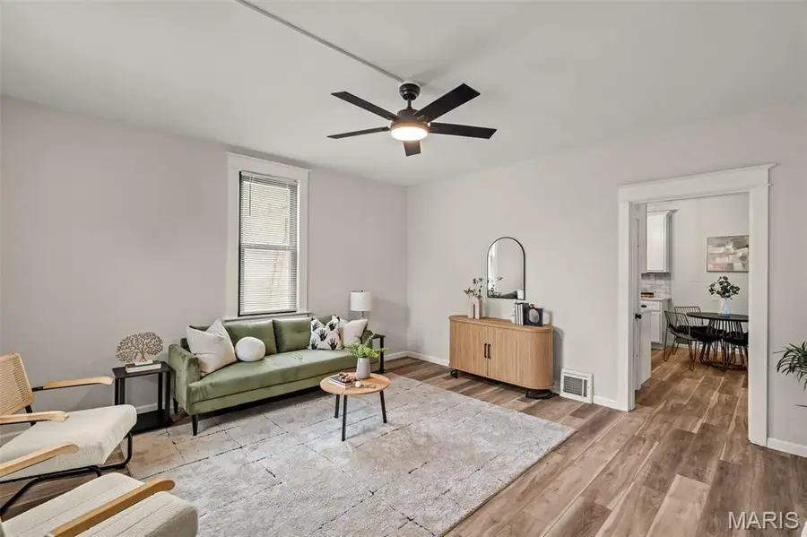 4463 Beck Avenue, Saint Louis, MO 63116 - #3
