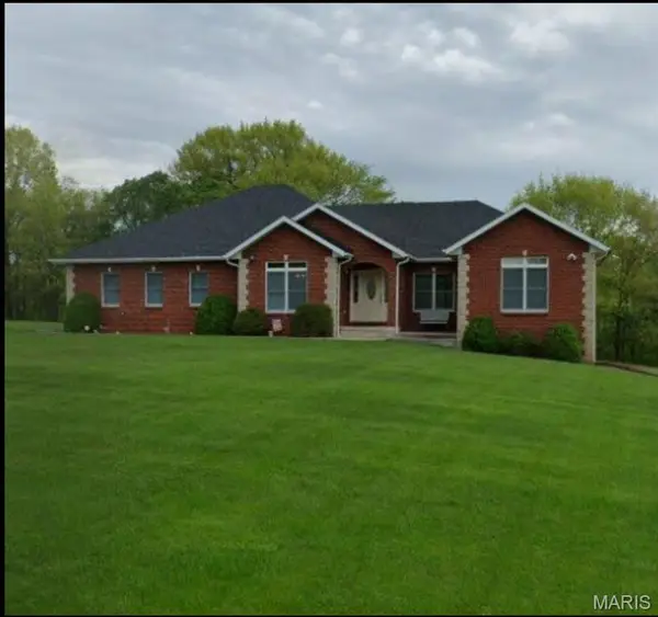1917 Hunters Haven Drive, Lohman, MO 65053