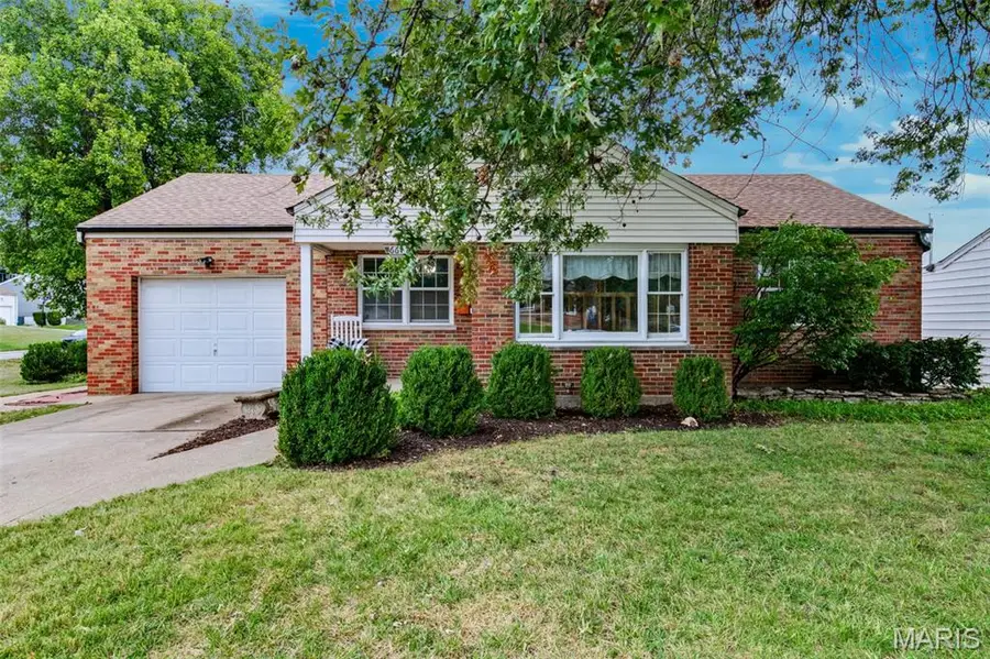 6617 E Yorkshire Drive, Affton, MO 63123 - #2