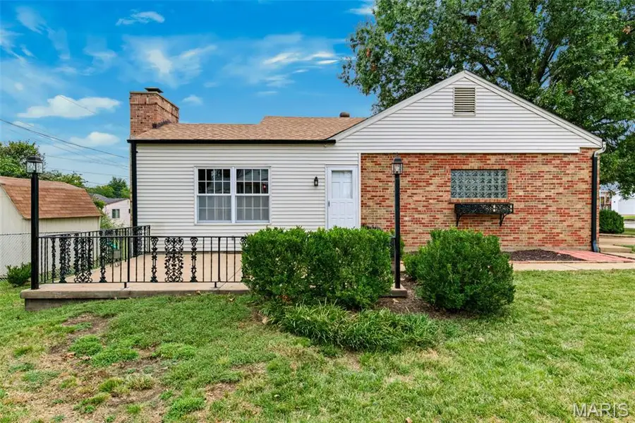 6617 E Yorkshire Drive, Affton, MO 63123 - #3