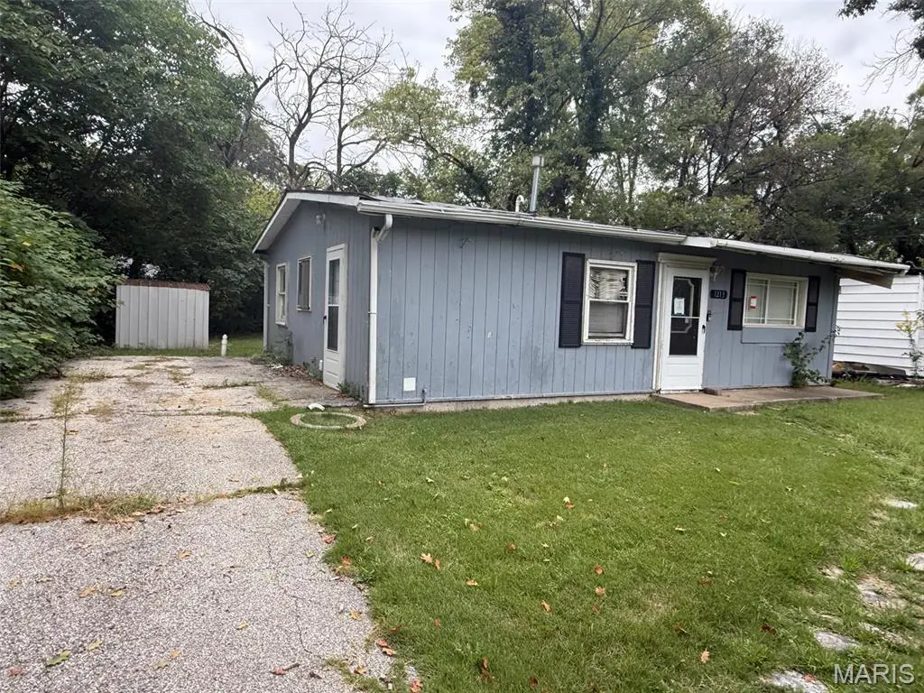 1213 Saint Stephens Drive, Cahokia, IL 62206 - #1