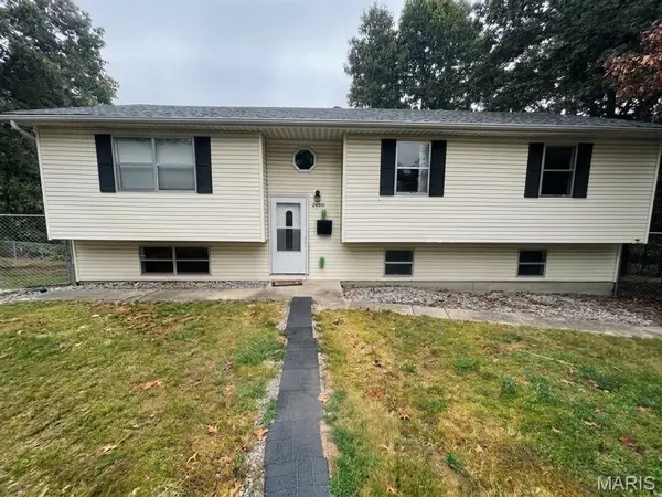 24370 Trolley Lane, St Robert, MO 65584