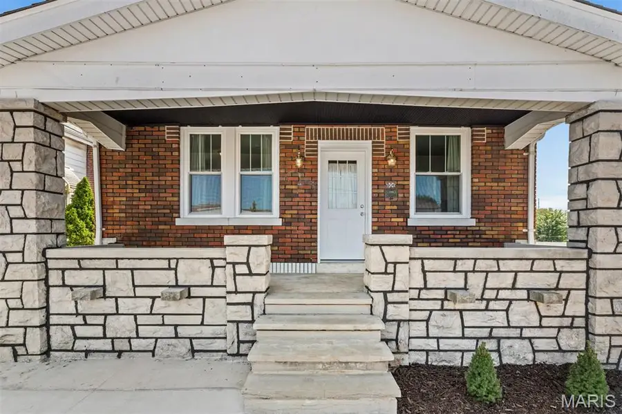 306 Union Road, Saint Louis, MO 63123 - #2