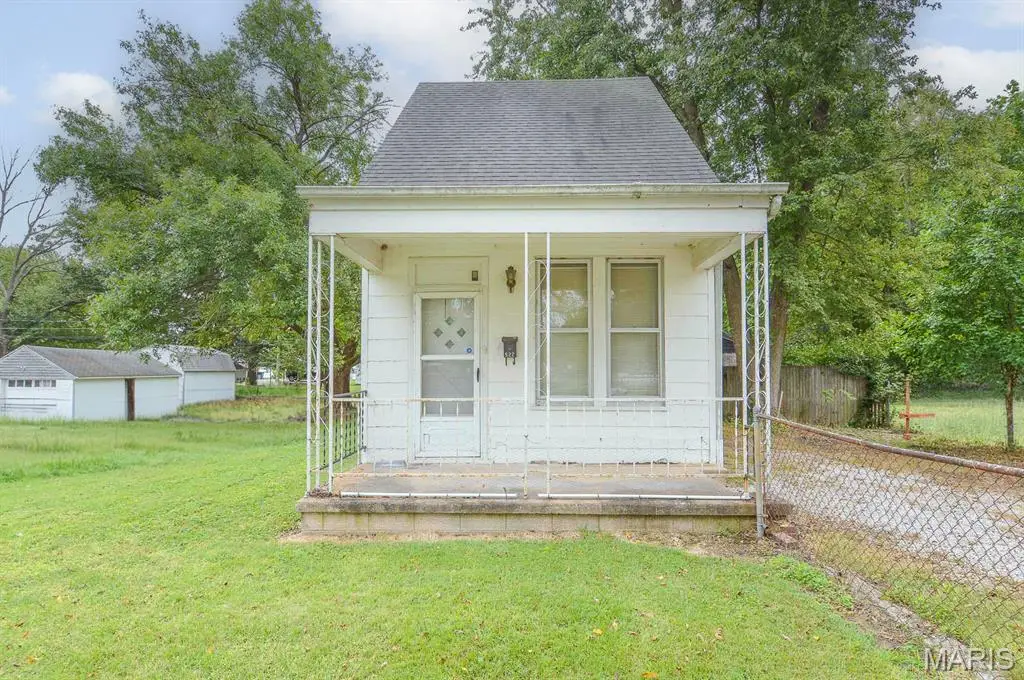 522 S 18th Street, Belleville, IL 62226 - #1