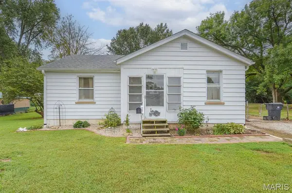 518 S 18th Street, Belleville, IL 62226