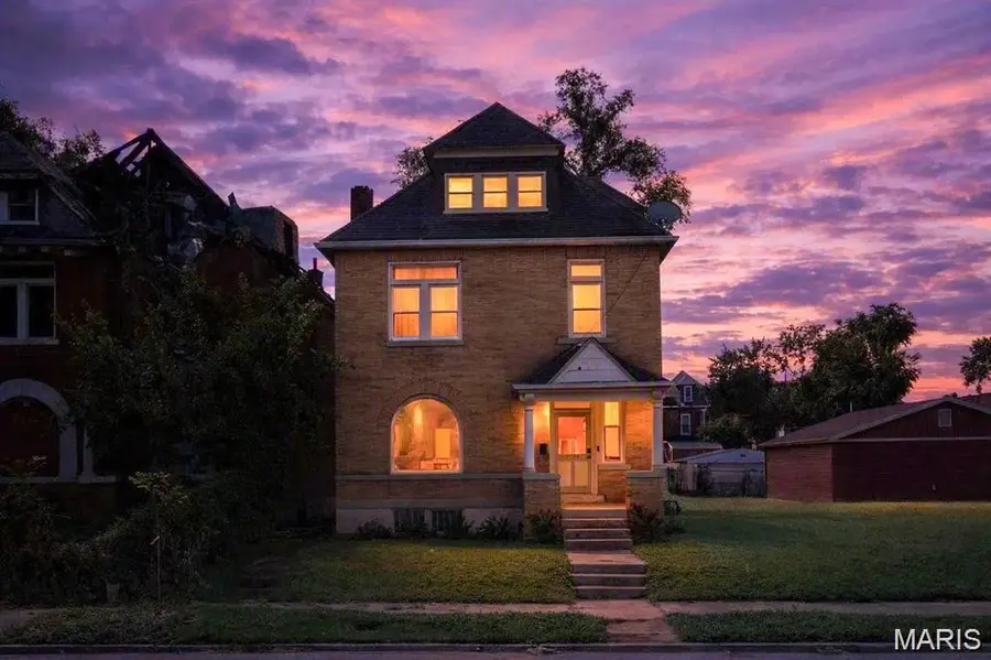 5036 Cabanne Avenue, Saint Louis, MO 63113 - #2