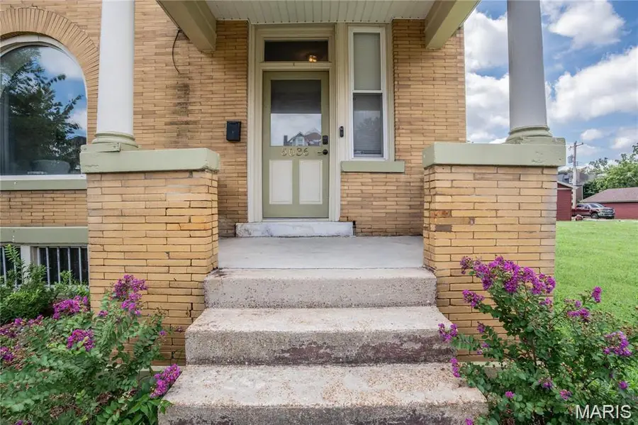 5036 Cabanne Avenue, Saint Louis, MO 63113 - #3