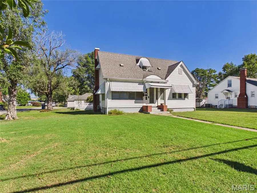 901 E Main Street, Steeleville, IL 62288 - #2