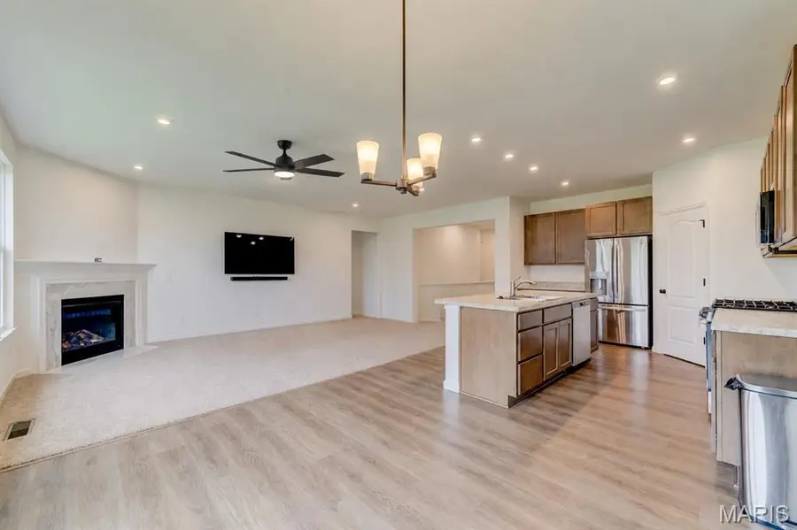 327 Dalriada Boulevard, Ofallon, MO 63368 - #2