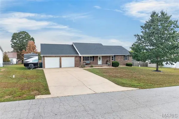 19731 Stallion Drive, Waynesville, MO 65583