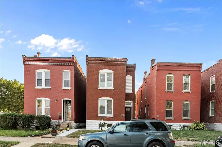 3106 Magnolia Avenue, Saint Louis, MO 63118 - #2