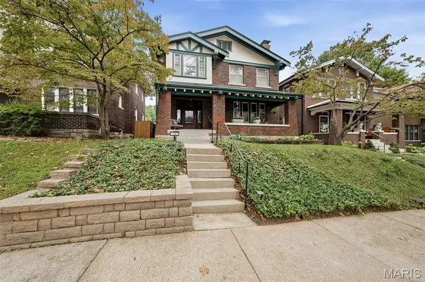 7043 Pershing Avenue, University City, MO 63130