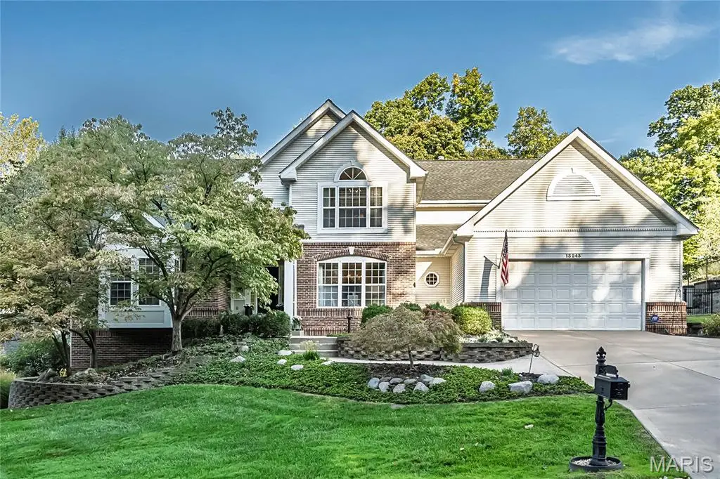 13243 Weatherfield Drive, Maryland Heights, MO 63146 - #1