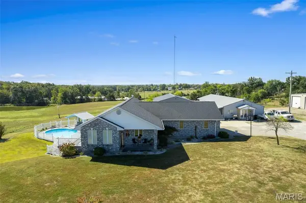 7633 Highway F, Perryville, MO 63775