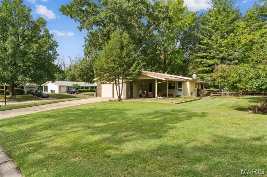 12801 Bellerive Estates Drive, Saint Louis, MO 63141 - #3