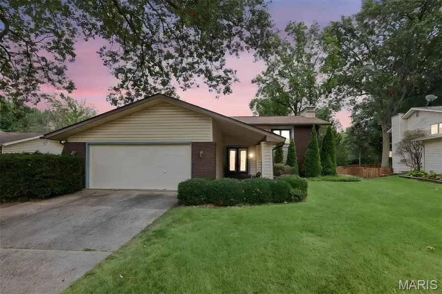 26 S Meadow Lane, Glen Carbon, IL 62034 - #2