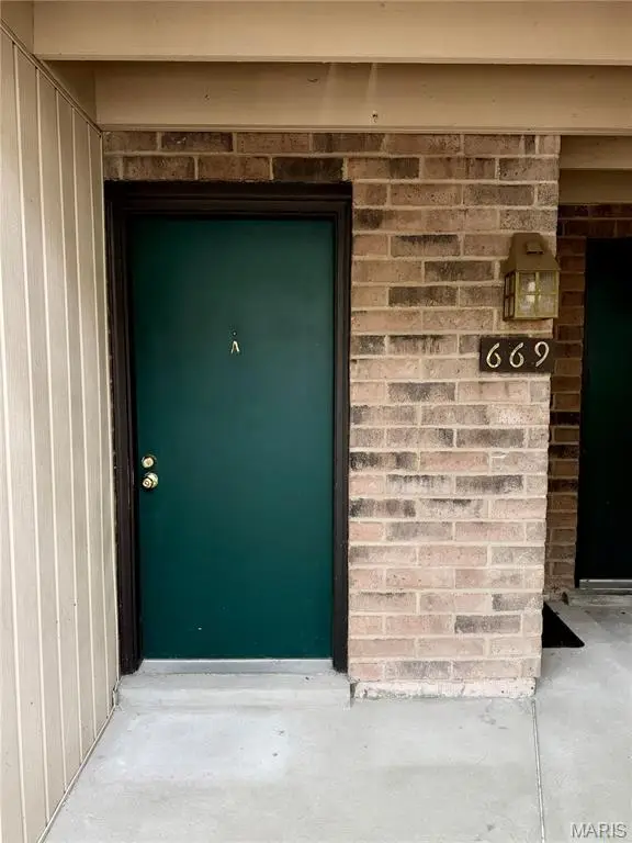 Address Withheld By Seller, Creve Coeur, MO 63141 - #1