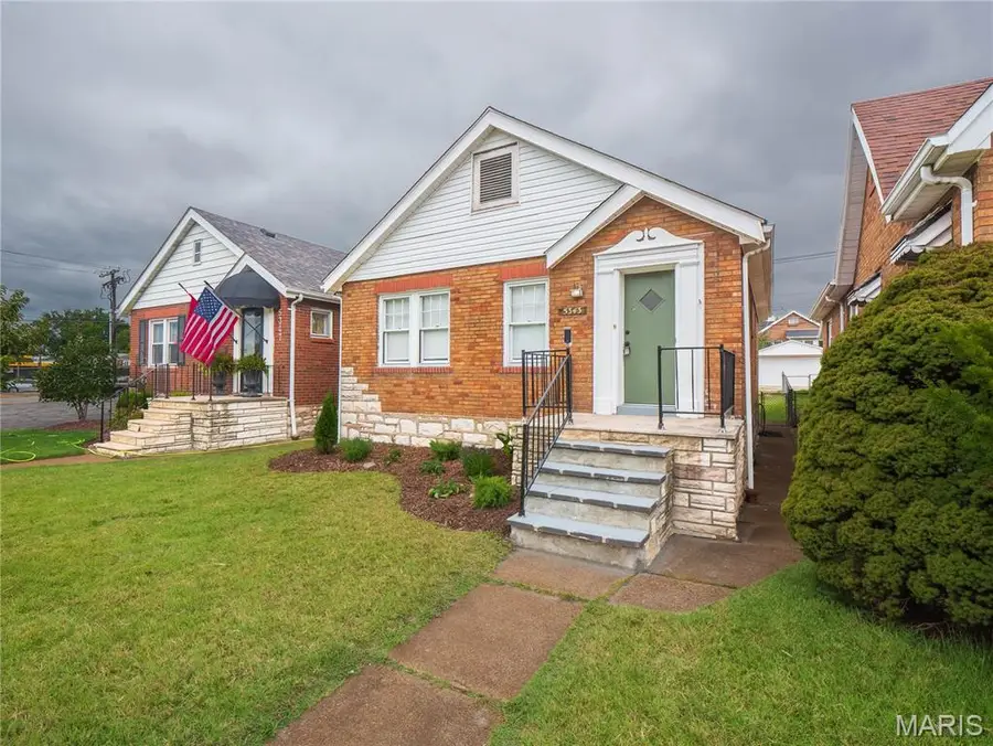 5343 Chippewa Street, Saint Louis, MO 63109 - #3