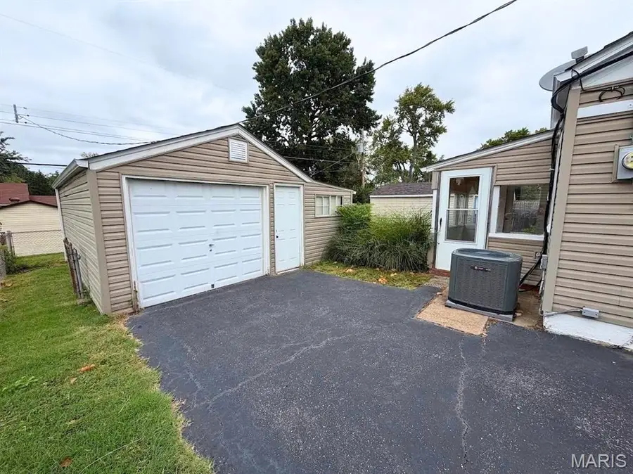 3139 Saint David Lane, Saint Ann, MO 63074 - #3