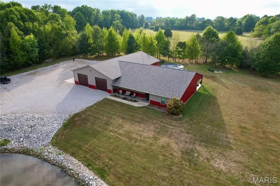 23757 N Carpenter Lane, Centralia, IL 62801 - #2
