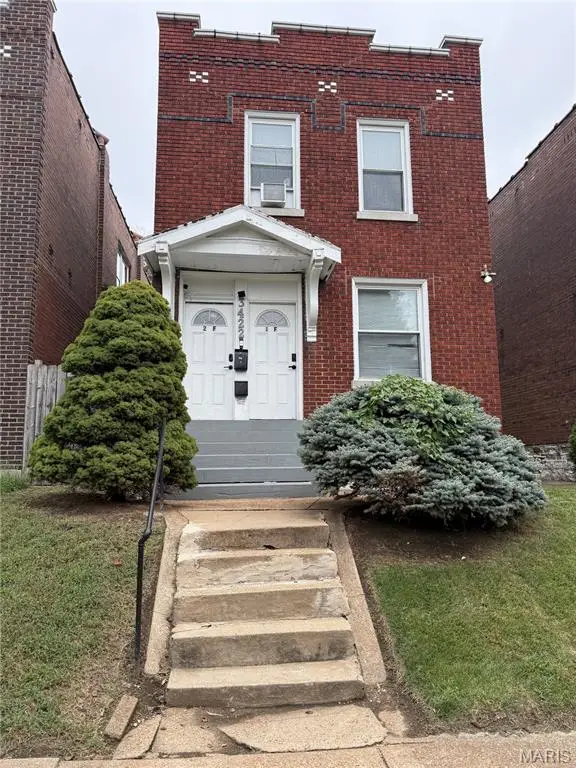 3422 S Compton Avenue, Saint Louis, MO 63118 - #1