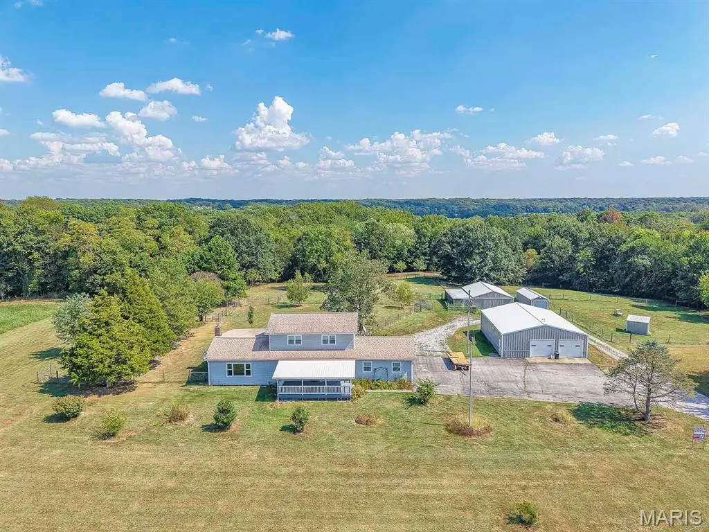 370 Hall Lane, Sorento, IL 62086 - #1