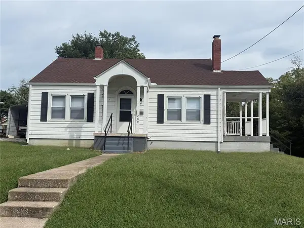 260 N Locust Street, Hannibal, MO 63401