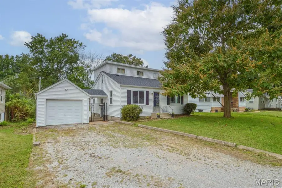 2320 Meadow Drive, Belleville, IL 62226 - #2