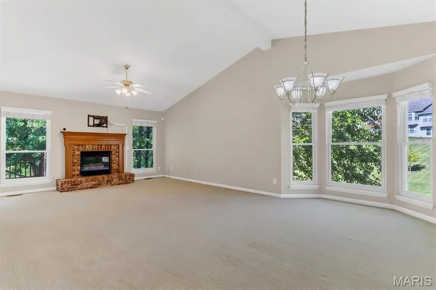 18 Country Bluff Court, Saint Charles, MO 63301 - #2