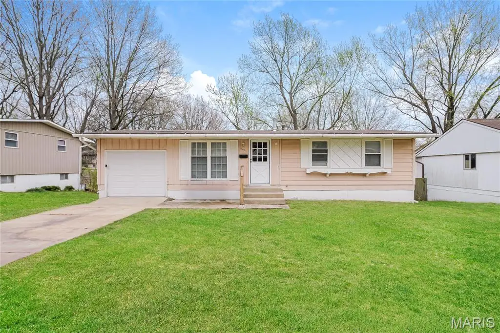 9411 Farley, Kansas City, MO 64138 - #1