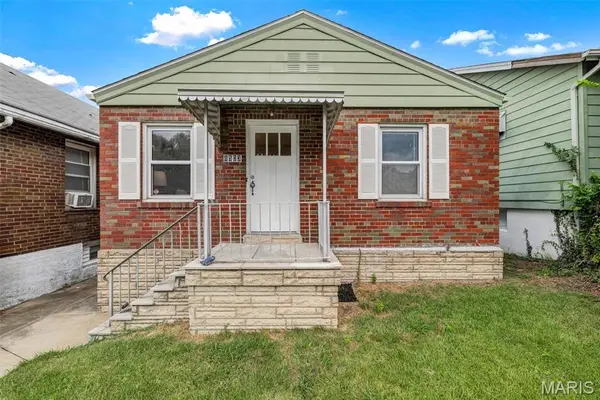 4503 Tholozan Avenue, St Louis, MO 63116