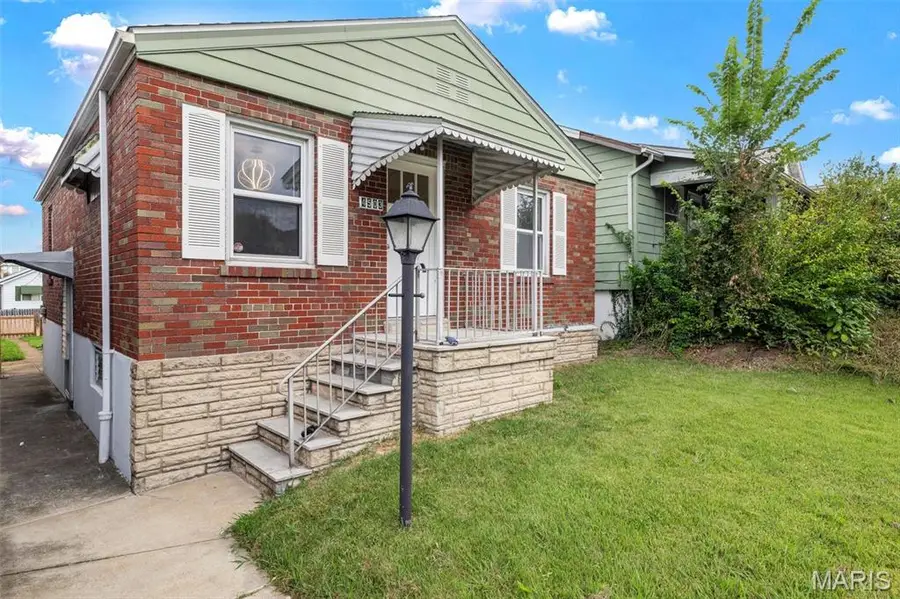 4503 Tholozan Avenue, Saint Louis, MO 63116 - #2