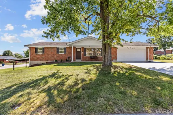 3026 Mamelles Drive, St Charles, MO 63301