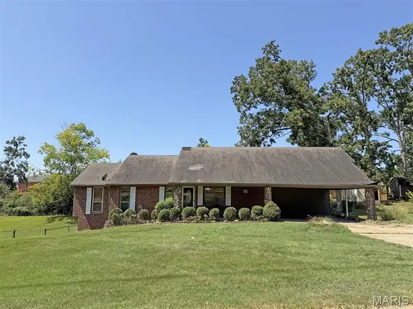 2033 Meadows Road, Poplar Bluff, MO 63901