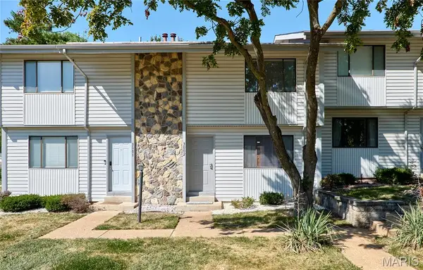 3002 San Souci Drive #3002, Lake St Louis, MO 63367