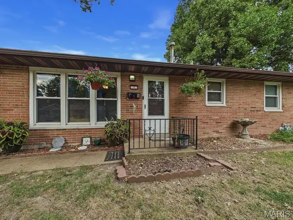 5 Riviera Drive Drive, Granite City, IL 62040