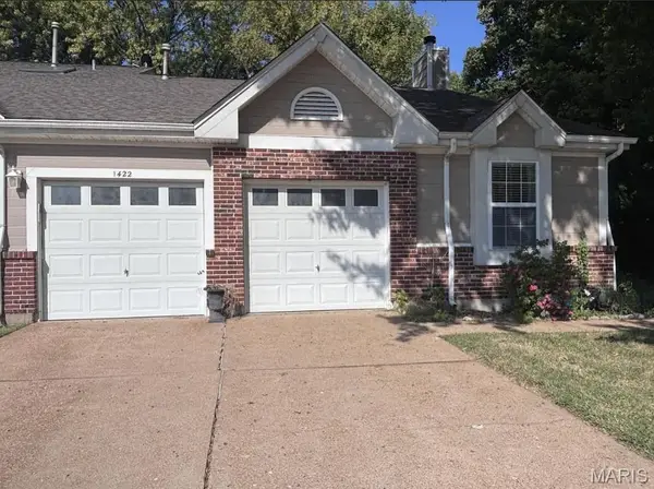 1422 Eagles Way Court, Hazelwood, MO 63042