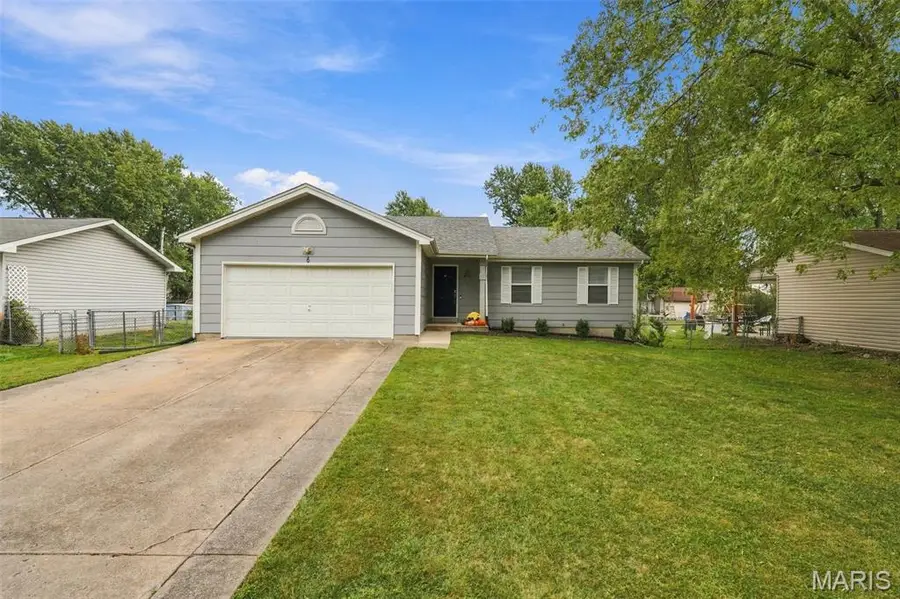 6 S Perry Circle, Ofallon, MO 63366 - #2