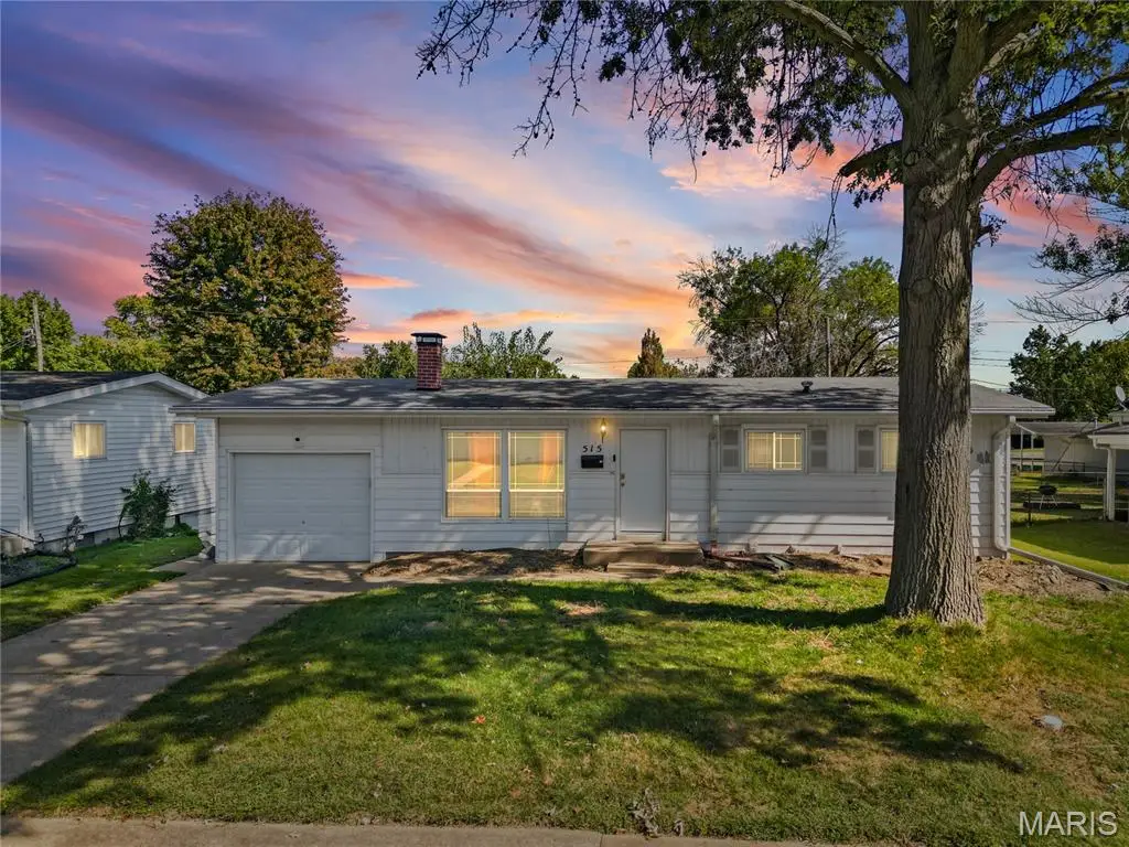 515 Versailles Drive, Florissant, MO 63031 - #1