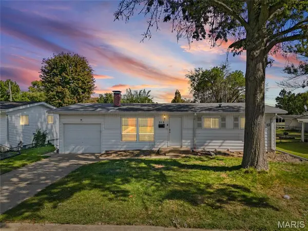515 Versailles Drive, Florissant, MO 63031