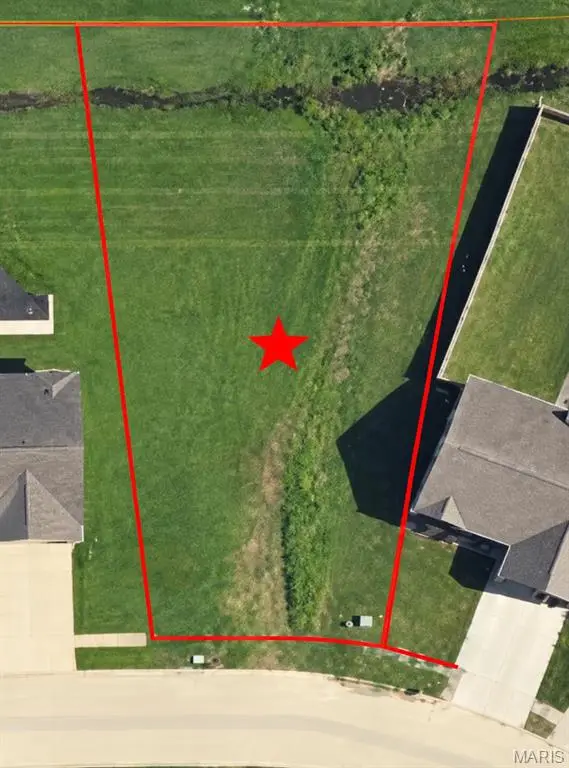 2321 Hunters Point Drive, Granite City, IL 62040