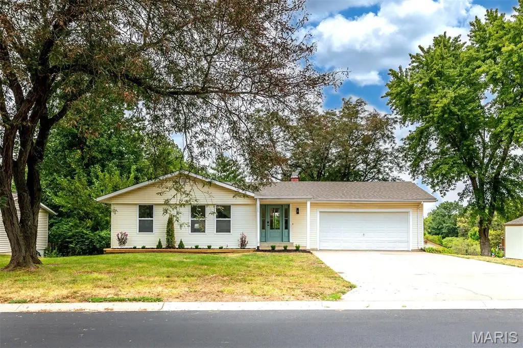 111 Park Charles Boulevard, Saint Peters, MO 63376 - #1