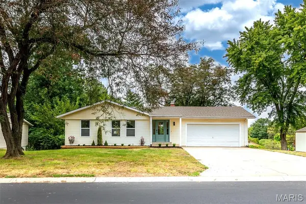111 Park Charles Boulevard, St Peters, MO 63376