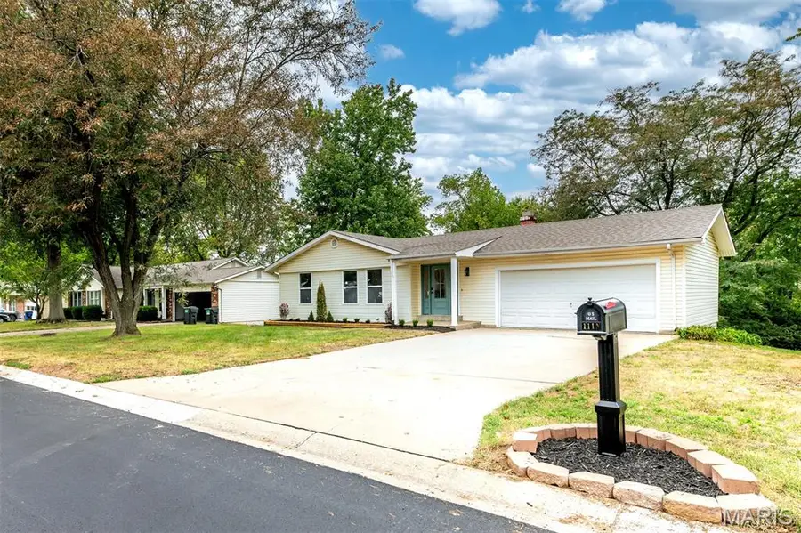 111 Park Charles Boulevard, Saint Peters, MO 63376 - #2