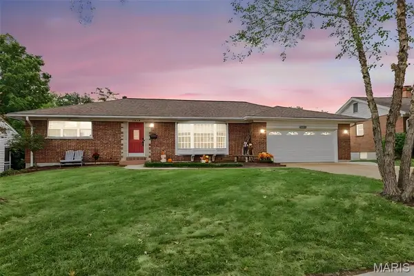 7816 Apple Valley Drive, Affton, MO 63123