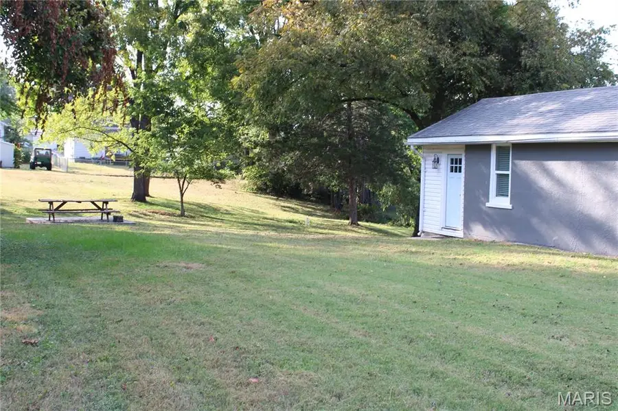 308 Cedar Street, Perryville, MO 63775 - #3