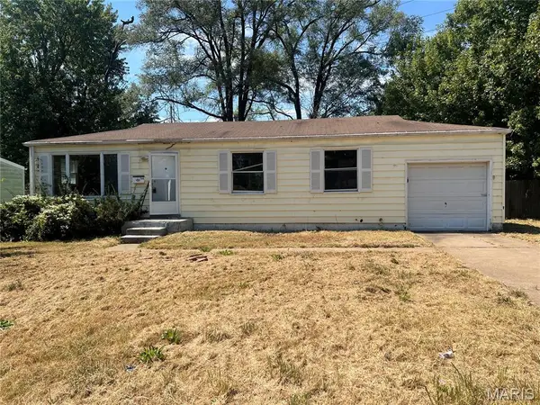 744 Kelvin Drive, St Louis, MO 63137