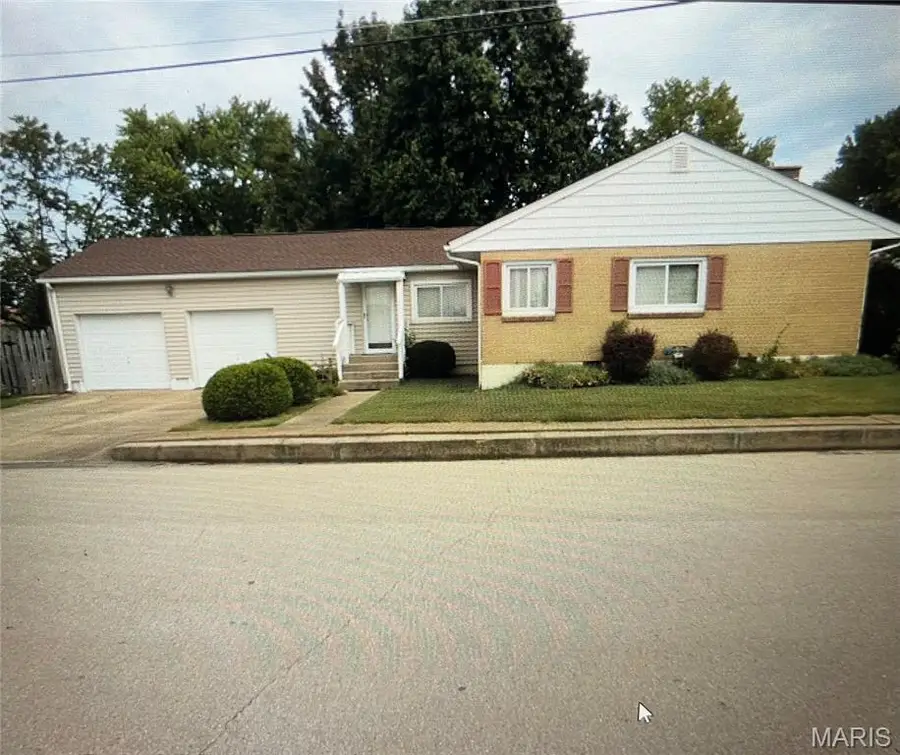 903 Moorland Street, Farmington, MO 63640 - #2